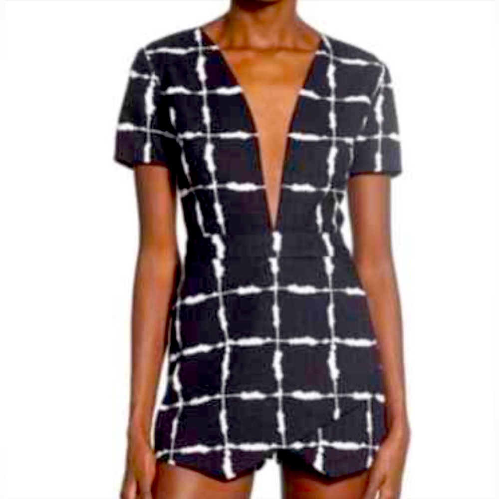 J.O.A. Los Angeles deep V romper